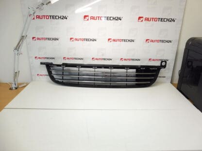 Peugeot 5008 Frontstoßstangengrill 9687437577 9686182677 7422E2